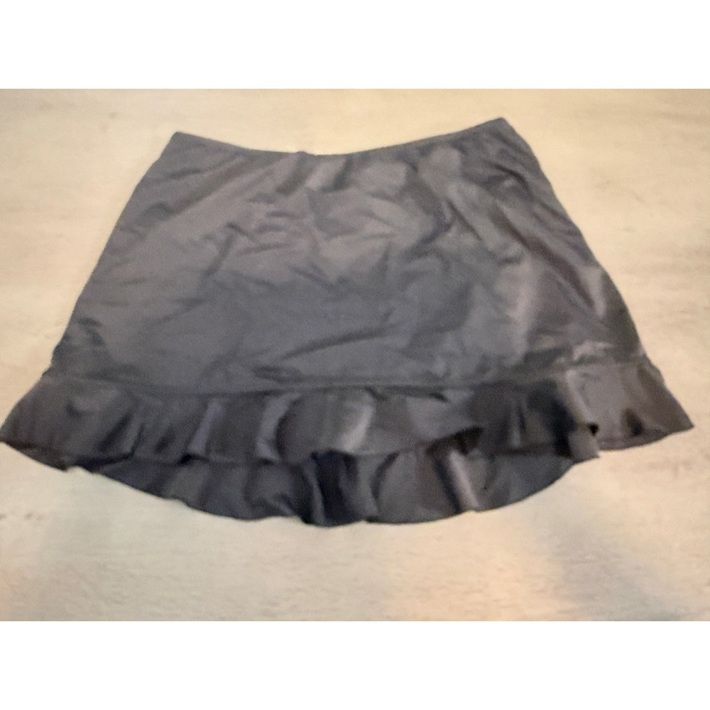 A Shore Fit Black Ruffle Hem Swim Skirt with Built-in Brief Size 12 860500
